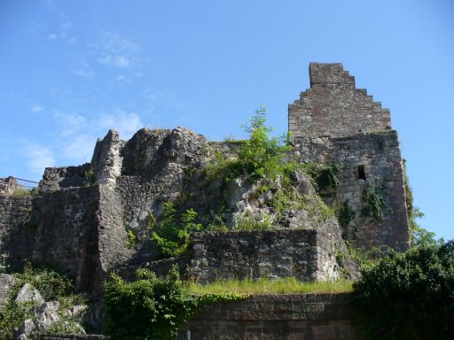 Along the chapel of Landeck Castle Ruins