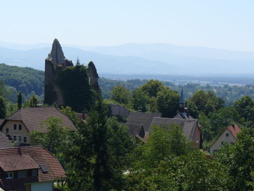 Scenic view of Landeck Castle Ruins